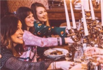 Kochen, essen, gesellig sein und neue Leute kennenlernen - das steht beim „Regio Schmaus“ im Vordergrund.