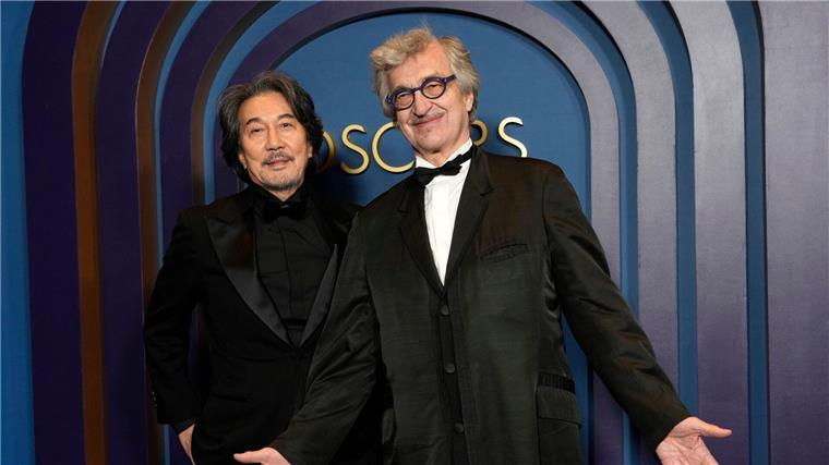 Koji Yakusho und Wim Wenders haben zusammen den Film „Perfect Days“ gedreht.