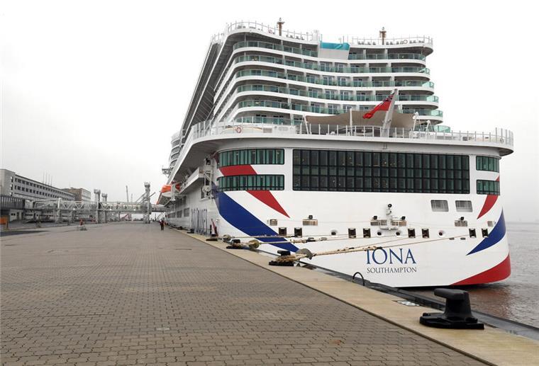 Plötzliche Kursänderung: Warum kam die „Iona“ wirklich nach Bremerhaven? "Iona"
