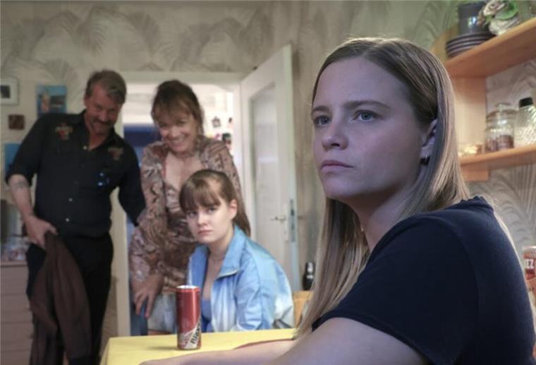 Tatort: Zu putzig, zu jung, zu korrekt - deswegen habe ich abgeschaltet Familie in der Küche
