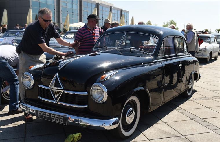 Kommt Borgward zurück an die Weser? Hier im Foto ein Borgward 1800 Diesel, Baujahr 1959. Dieses Modell wurde im Mai beim Borgward World Meeting in Bremen präsentiert.