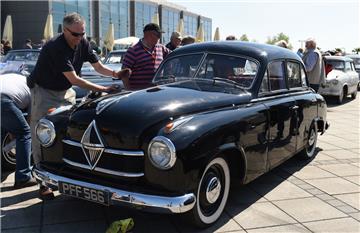 Kommt Borgward zurück an die Weser? Hier im Foto ein Borgward 1800 Diesel, Baujahr 1959. Dieses Modell wurde im Mai beim Borgward World Meeting in Bremen präsentiert.