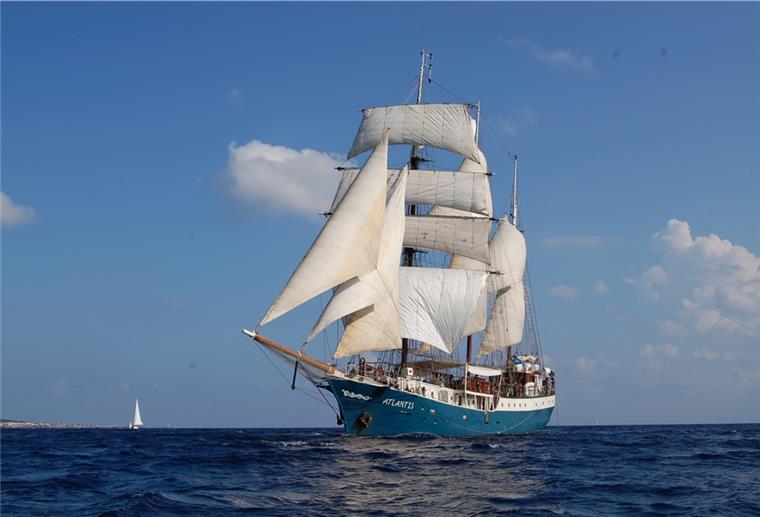 Kommt zurück nach Bremerhaven: die Barkentine „Atlantis“ setzt auf die Herbstferien in den Havenwelten.
