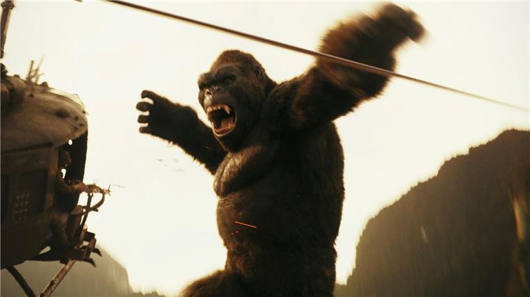 Kong ist sicher gefährlich - aber vielleicht ist er ja gar nicht der Feind der Menschen. Zu sehen im Film „Kong: Skull Island“. (Handout von ProSiebenSat.1)