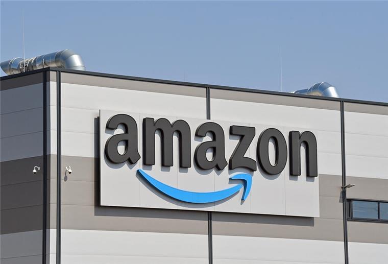 Amazon plant 3200 Satelliten für Breitband-Internet aus dem All Konkurrenz für SpaceX: Amazon startet Kuiper-Satelliten.