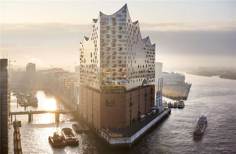Elbphilharmonie: Karten für die neue Spielzeit Konzertkarten für die Elbphilharmonie sind gefragt. Bis zum 25. Mai sind Karten für einen Großteil der Veranstaltungen online bestellbar. Am 21. Juni beginnt der Einzelkartenverkauf.