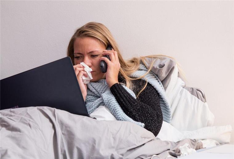 Sich per Telefon krankschreiben lassen geht nur noch heute Krankschreibungen per Telefon laufen zum Ende des Monats aus.