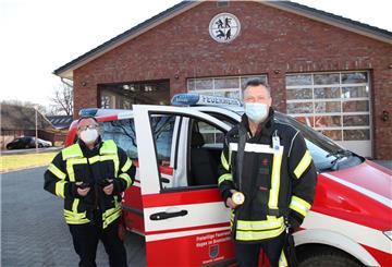 Kreisbrandmeister Kai Palait und Abschnittsleiter Thomas Ringshauser setzen sich dafür ein, dass die Mitglieder der Feuerwehr wieder üben dürfen. Und möglichst schnell geimpft werden.