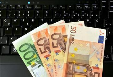 Kriminelle versprechen Anlegern im Internet leicht verdientes Geld, warnt die Kriminalpolizei. Diese Masche läuft derzeit auch vermehrt in Bremerhaven.