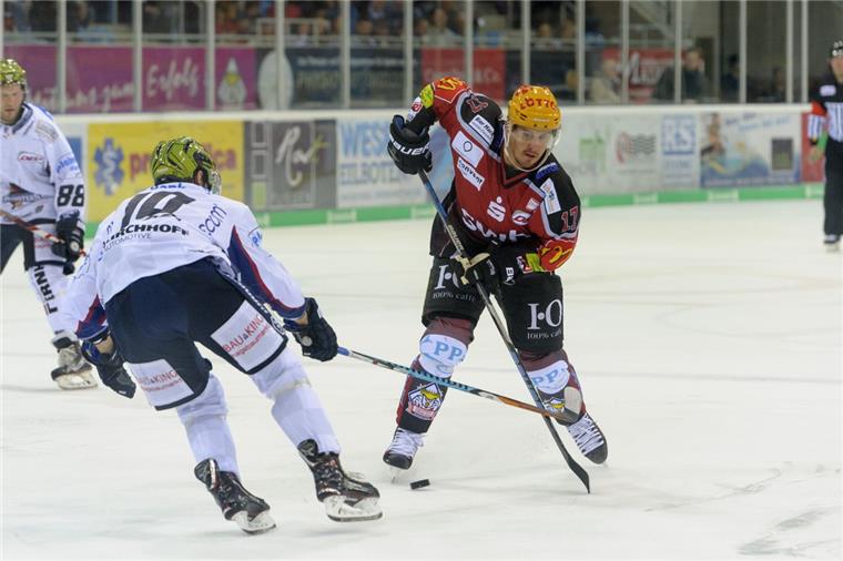 Kris Newbury will mit den Pinguins im dritten Anlauf endlich den ersten Heimsieg eintüten.