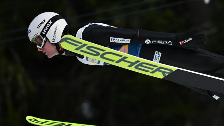 Zu große Anzüge: Norwegische Skispringer disqualifiziert Kristoffer Eriksen Sundal bei der vom Manipulationsskandal begleiteten Ski-WM in Trondheim. (Archivbild)