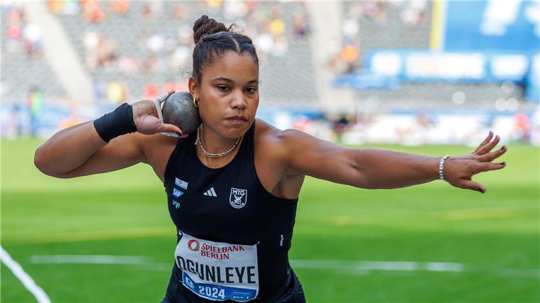 Olympiasiegerin Ogunleye hofft auf nächsten Grund zum Feiern Kugelstoß-Olympiasiegerin Yemisi Ogunleye zählt bei der Wahl zur „Sportlerin des Jahres“ zu den Favoritinnen.