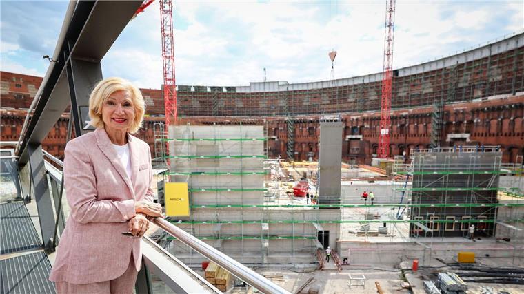 Kultur statt Größenwahn: Neues Opernhaus am Nazi-Bau wächst Kulturbürgermeisterin Julia Lehner (CSU) hofft, dass Synergien zwischen freier Kunstszene und etablierter Kultur in dem Kulturareal entstehen.