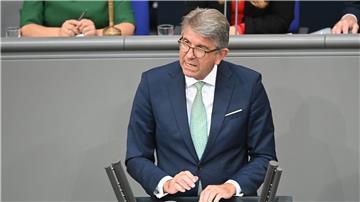 Kulturstaatsminister Wolfram Weimer sorgt sich um die deutsche Filmwirtschaft. (Archivbild)