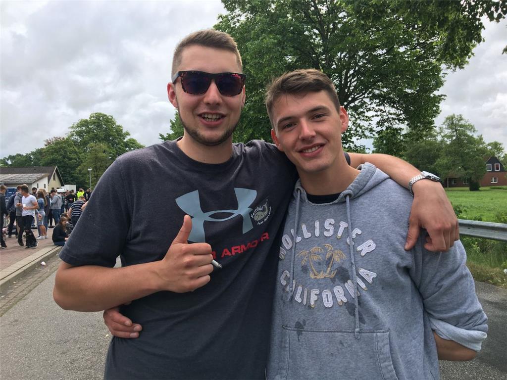 Kumpels auf Tour.