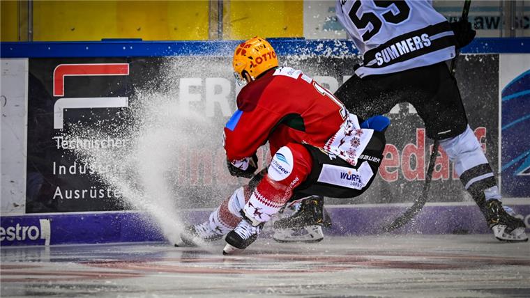 Kurze Weihnachtspause für die Spieler der Fischtown Pinguins. Am zweiten Weihnachtstag sind die Krefeld Pinguine zu Gast in Bremerhaven.