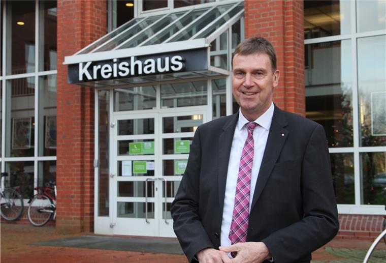 Amtsverzicht: Cuxlands Landrat Bielefeld tritt Ende des Jahres ab Landrat Kai-Uwe Bielefeld ist nur noch bis Ende des Jahres im Amt.