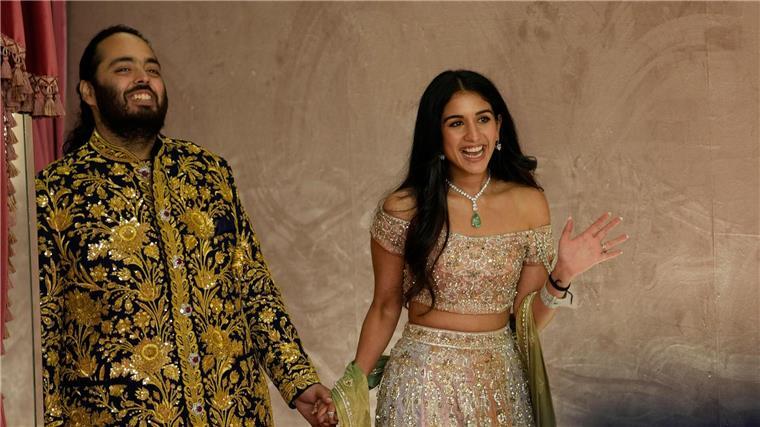 Mega-Hochzeit der Milliardäre in Indien Lange wurde darauf gewartet, nun beginnt die Mega-Hochzteit in Indien endlich.