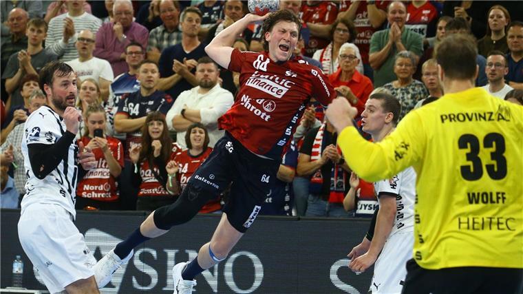 Flensburg jubelt im Derby und stürmt an die Tabellenspitze Lasse Möller erzielte zehn Treffer für die SG Flensburg-Handewitt.