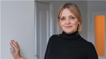 Laura Tonke spielt die Hauptrolle in der ARD-Serie „Sexuell verfügbar“.