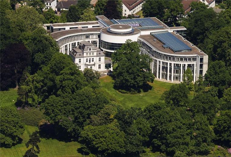 Seegerichtshof: Staaten verschmutzen die Meere mit CO2 Laut dem Internationalen Seegerichtshof sind Staaten dazu verpflichtet Maßnahmen gegen die Verschmutzung der Meere durch Treibhausgase zu ergreifen.