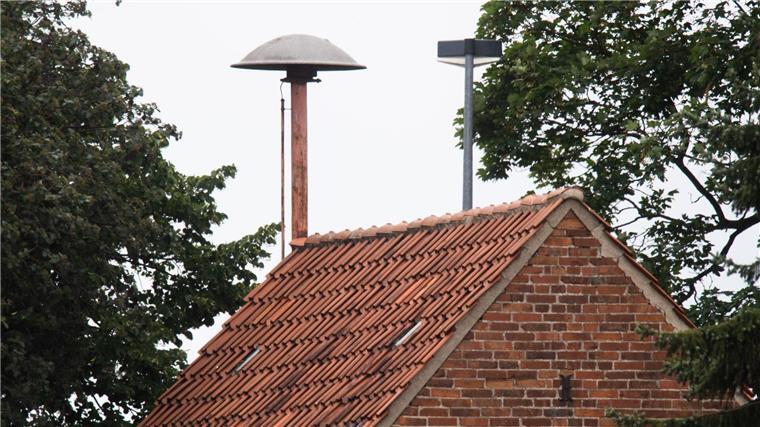 Niedersachsen will Ausbau von Sirenen länger unterstützen Laut Innenministerium werden insgesamt 1.355 Sirenen-Standorte mit einem Volumen von 18 Millionen Euro gefördert. (Archivbild)