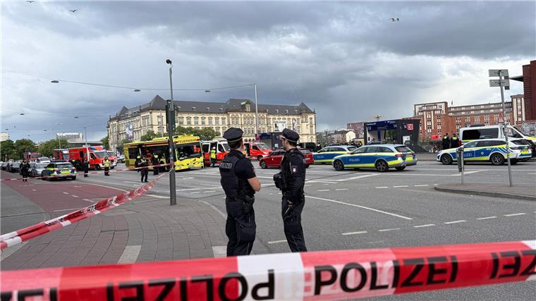 Laut Polizei wurden 18 Menschen verletzt. (Archivbild)