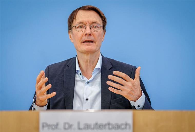 Lauterbach erwartet steigende Sozialversicherungsbeiträge. (Archivbild)