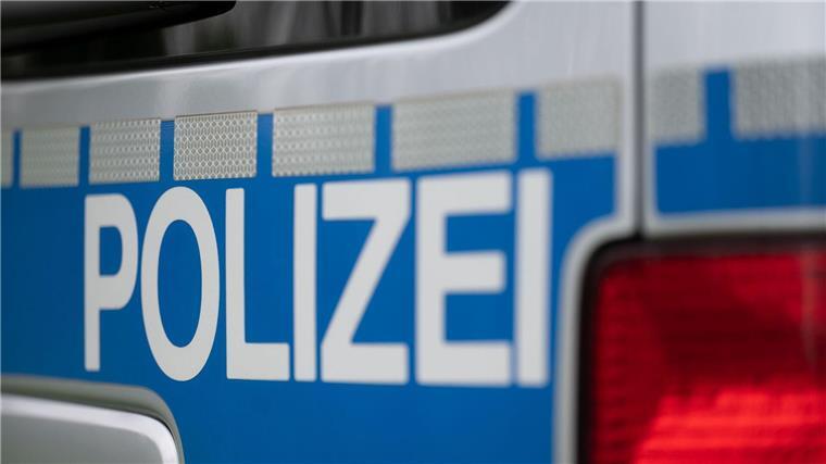Lebensgefährlich verletzt wurde bei einem Verkehrsunfall in Grasberg (Landkreis Osterholz) am Donnerstagmorgen ein 59 Jahre alter Autofahrer. (Symbolbild)