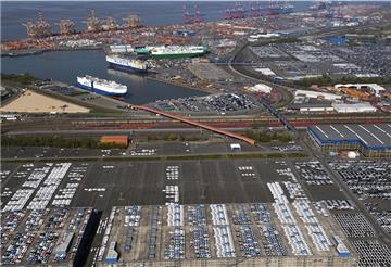 Leeres Autoterminal: Wegen der Corona-Krise ist der Autoumschlag um 30 bis 40 Prozent eingebrochen.