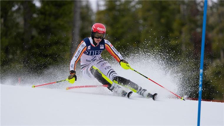 Dürr im Ski-Finale Zweite - Shiffrin und Ljutic jubeln Lena Dürr zeigte beim Saisonabschluss in den USA eine überzeugende Vorstellung.