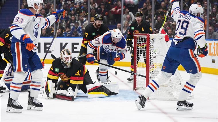 Draisaitl trifft bei Torgala – Peterka als Matchwinner Leon Draisaitl brachte Edmonton in Vancouver in Führung.