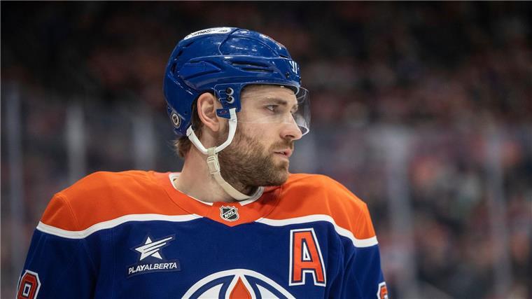Ohne Draisaitl: Oilers verlieren NHL-Spitzenspiel Leon Draisaitl fehlte den Edmonton Oilers gegen die Winnipeg Jets wegen einer Verletzung.