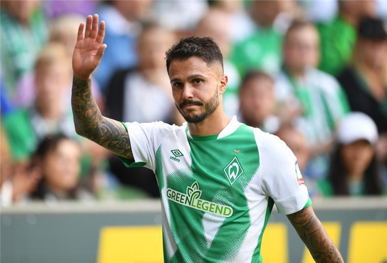 Bittencourt verlängert seinen Vertrag bei Werder Bremen Werders Leonardo Bittencourt