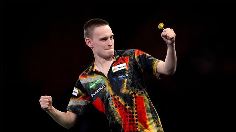 Deutsche Darts-Hoffnung zwischen Playstation und Einstein Letzte deutsche Hoffnung im Alexandra Palace: Ricardo Pietreczko.