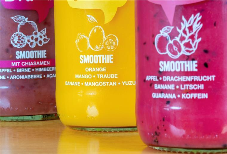 Ernährungsmythen – Was wirklich stimmt Lieber zu frischem Obst und Gemüse greifen statt zu Smoothies.