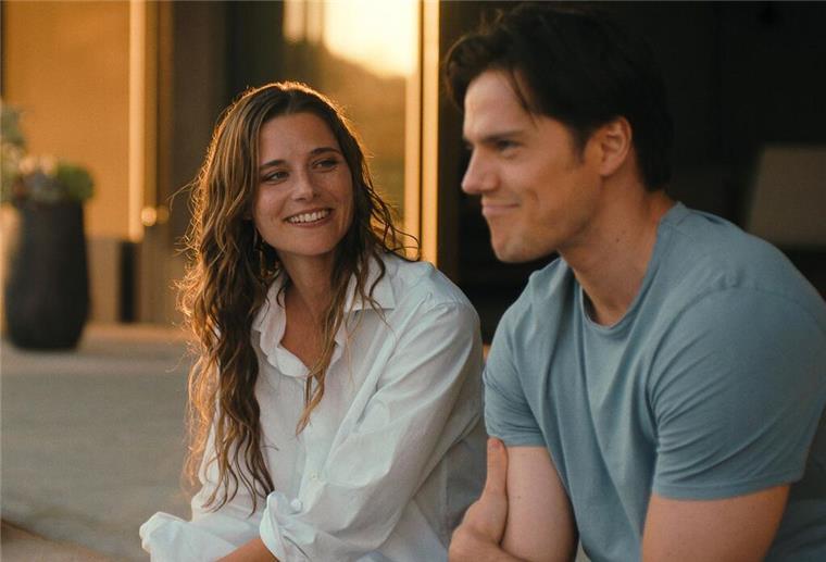 Deutscher Erotik-Thriller weltweit ein Hit Lilli (Svenja Jung) und Tom (Theo Trebs) verstehen sich gut - doch ihr Verhältnis wird noch hart auf die Probe gestellt. (Handout)