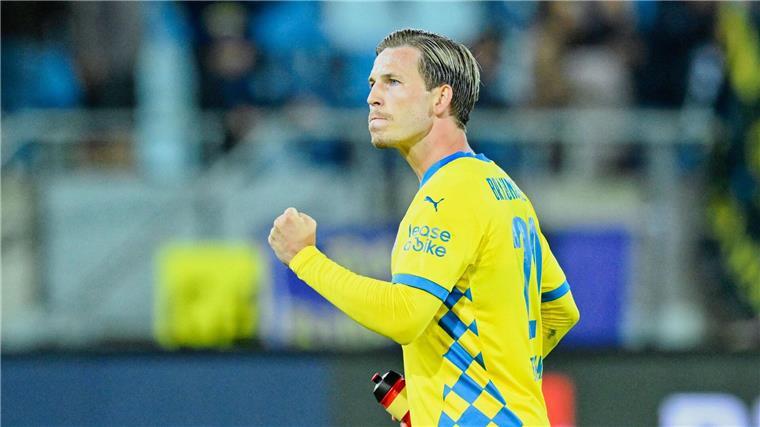 Braunschweig will Tempelmann und Jaeckel halten Lino Tempelmann ist bislang von Schalke 04 ausgeliehen.