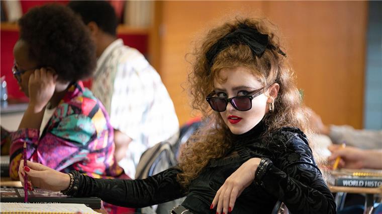 Die Filmstarts der Woche Lisa (Kathryn Newton) blüht wieder auf.