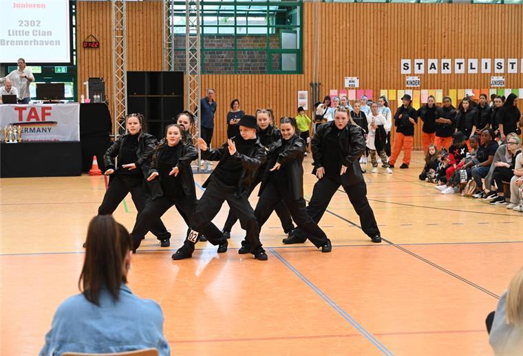 30 Medaillen für Bremerhavener Hip-Hopper "Little Clan" holte in Norderstedt einen nationalen Titel für Bremerhaven.