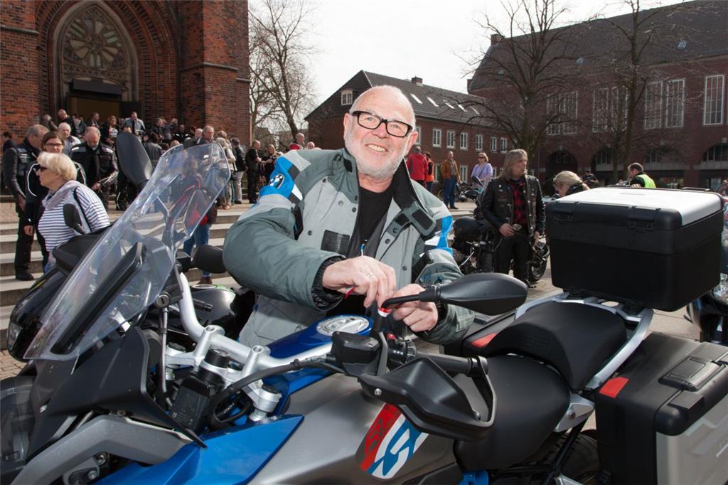 Lothar Massing ist Teilnehmer am Motorrad-Gottesdienst. Foto: Kai-Martin Ulrich