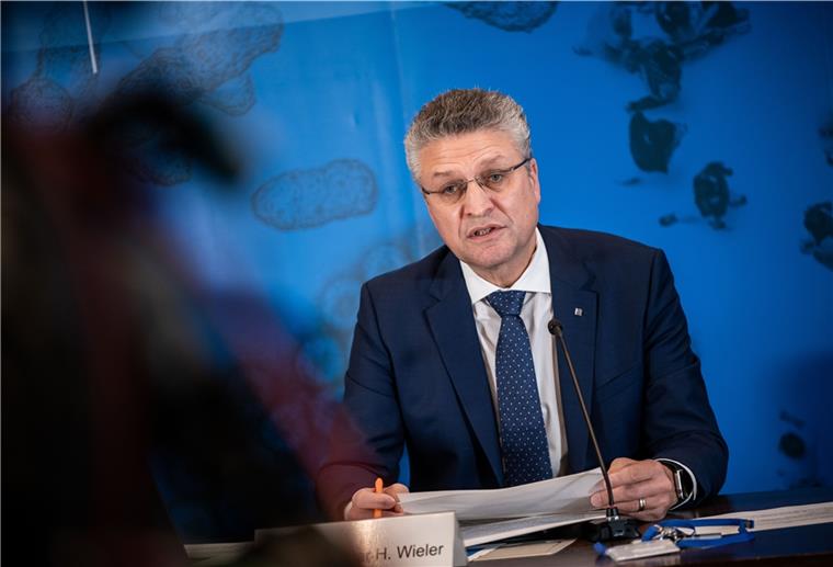 RKI zu Corona: Schwere Verläufe und Todesfälle steigen Lothar Wieler, Präsident des Robert Koch-Instituts, mahnt zu mehr Vorsicht.