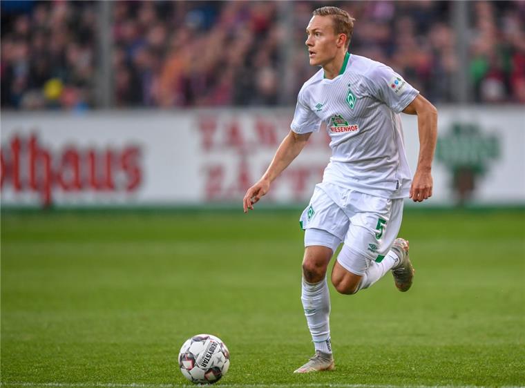 Werder-Verteidiger Augustinsson schwerer verletzt Ludwig Augustinsson wird die Vorbereitung auf die Rückrunde wohl verpassen.