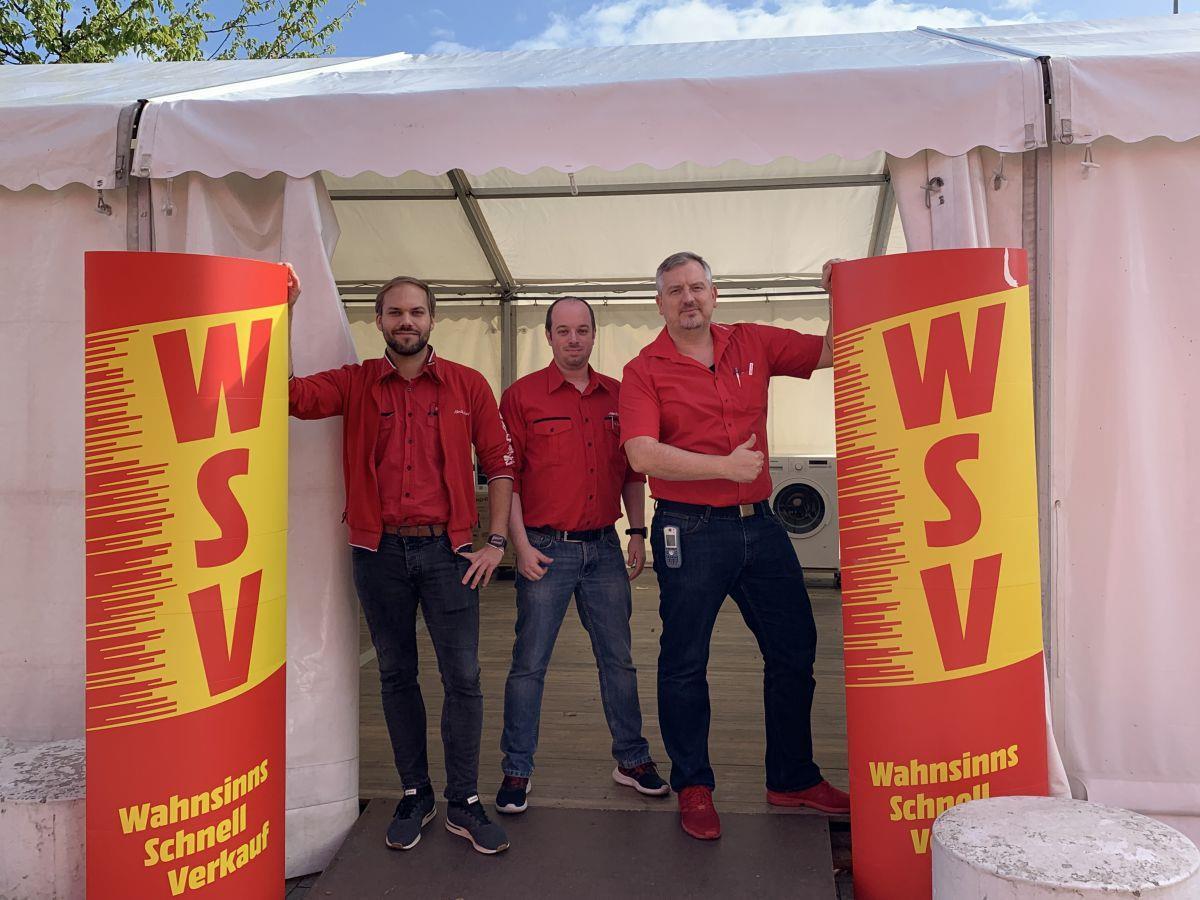 Der einzige verkaufsoffene Sonntag bei Media Markt in diesem Jahr WSV bei Media Markt mit drei Männern