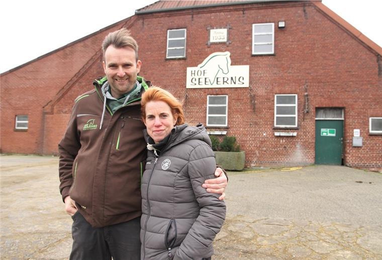 Alles Bio: Hof Seeverns in Butjadingen hat erfolgreich umgestellt Maike Harbers-Bahr und Jan-Dierk Harbers sind froh, die Umstellung auf Bio gewagt und erfolgeich vollzogen zu haben.