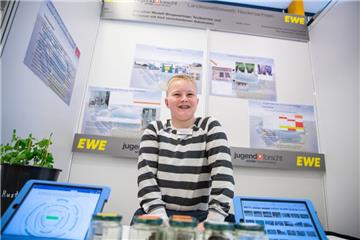 Malte Ullrich an seinem Projektstand bei "Jugend forscht".
