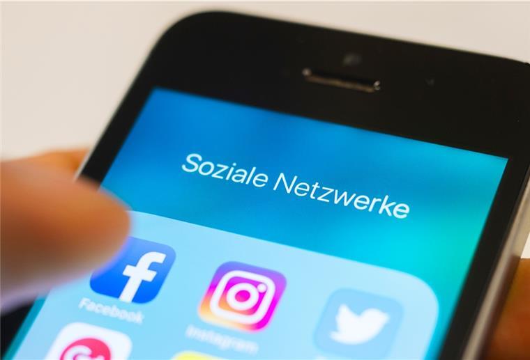So verpasst du keine Nachricht von nord24 auf Facebook Man kann bei Facebook einstellen, welche Beiträge man auf jeden Fall sehen möchte.