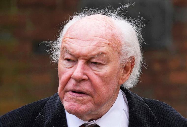 Nicht nur für Inspector Barnaby verdächtig: Timothy West tot Man kennt ihn aus vielen Krimis: Schauspieler Timothy West ist im Alter von 90 Jahren friedlich im Schlaf gestorben.