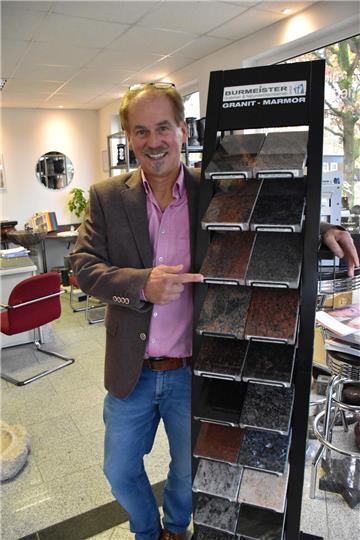 Manfred Burmeister hat immer neue Ideen für Steinmetzarbeiten auf Lager.