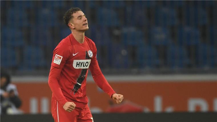 Elversberg im Jubiläums-Spiel an die Tabellenspitze Mann des Spiels: Doppel-Torschütze Fisnik Asllani